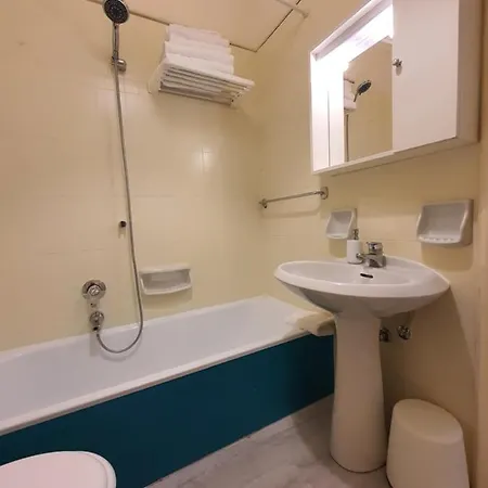 Mazzini Chiosco Vicino A Portofino